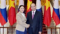 Thủ tướng: Năm 2020, quan hệ Việt Nam - Lào phải phát triển và tốt hơn năm 2019