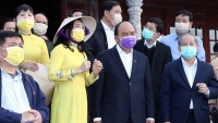 Thủ tướng thị sát phòng chống dịch nCoV tại Thừa Thiên - Huế