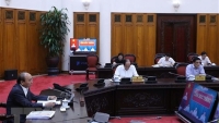 Thủ tướng làm việc trực tuyến với lãnh đạo chủ chốt tỉnh Sóc Trăng
