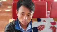 Nghệ An: Bắt một thanh niên người Mông vận chuyển trái phép 438 viên ma túy từ Lào về