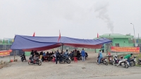 Kỳ Anh (Hà Tĩnh): Người dân tiếp tục chặn cổng nhà máy xử lý rác thải Phú Hà vì gây ô nhiễm