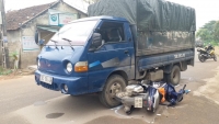 Hà Tĩnh: Bắt đối tượng nghi chở gỗ lậu tông 2 CSGT nhập viện cấp cứu