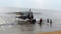 Kịp thời ứng cứu 3 ngư dân trên tàu cá bị chìm trên biển Hà Tĩnh
