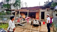 Lốc xoáy làm tốc mái 140 ngôi nhà ở Hà Tĩnh