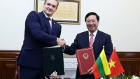 Việt Nam - Litva ký Hiệp định miễn thị thực cho người mang hộ chiếu ngoại giao và công vụ