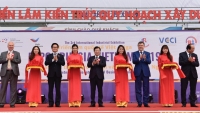 Phó Thủ tướng Trịnh Đình Dũng dự lễ khai mạc Triển lãm Quốc tế Việt - Nga