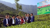 Phó Thủ tướng Phạm Bình Minh tiếp xúc cử tri tại tỉnh Thái Nguyên