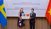 Việt Nam tặng Thụy Điển 100.000 khẩu trang vải kháng khuẩn chống giọt bắn