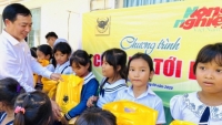 Báo Nông nghiệp Việt Nam tổ chức Chương trình “Cùng em tới lớp”