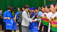 Báo Tin tức tổ chức Chương trình “Đồng hành cùng vùng khó” đến đồng bào dân tộc Thanh Hoá