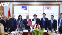 VOV và Đài Phát thanh Quốc gia Indonesia ký thỏa thuận hợp tác, vun đắp thêm tình hữu nghị Việt Nam – Indonesia