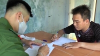 Đà Nẵng: Thuê xe ô tô rồi làm giả giấy tờ để 