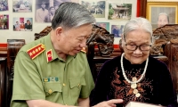 Đại Tướng Tô Lâm, Bộ trưởng Bộ Công an thăm, tặng quà tri ân các gia đình có công với cách mạng tại Thanh Hóa