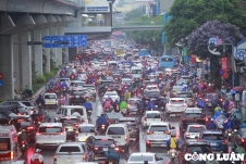 Đề xuất tách làn riêng cho ô tô lưu thông trên đường Nguyễn Trãi, Hà Nội