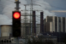 G7 tranh luận đầu tư nhiên liệu hóa thạch trước khủng hoảng năng lượng
