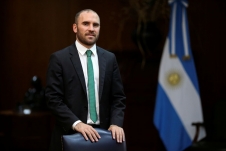 Bộ trưởng Kinh tế Argentina Guzman từ chức do khủng hoảng gia tăng