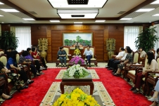 Nhóm nữ đại biểu Quốc hội khảo sát và đánh giá cao sự phát triển mạnh mẽ của tỉnh Hải Dương
