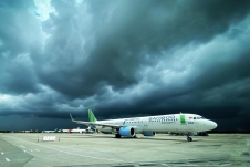 Loạt chuyến bay bị ảnh hưởng bởi mưa lớn kèm theo sấm sét