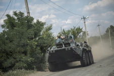Quân đội Nga vấp phải sự kháng cự của Ukraine tại Donetsk