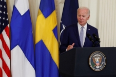 Tổng thống Mỹ Biden ký văn kiện ủng hộ Thụy Điển, Phần Lan gia nhập NATO