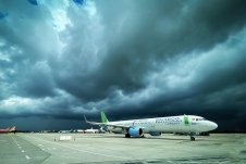 Lo ngại bão Noru đổ bộ, hàng trăm chuyến bay bị hủy