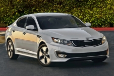 Mỹ: Hơn 250.000 xe KIA Optima Sedan bị triệu hồi vì lỗi trần xe