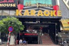Nghiên cứu, đề xuất quy định chặt chẽ hơn việc cấp phép kinh doanh dịch vụ karaoke