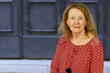 Nhà văn Pháp Annie Ernaux đoạt giải Nobel Văn học 2022