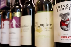 Úc muốn đối thoại về tranh chấp rượu vang với Trung Quốc