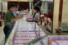 Bán vàng giả mạo nhãn hiệu, một doanh nghiệp tại Nghệ An bị phạt 85 triệu đồng