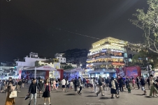 Hà Nội: Kéo dài hoạt động phố đi bộ quận Hoàn Kiếm trong dịp nghỉ lễ 30/4 và 1/5