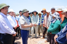Thủ tướng Phạm Minh Chính thị sát, kiểm tra công tác ứng phó khô hạn trên địa bàn tỉnh Ninh Thuận