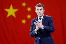 Tổng thống Pháp kêu gọi tái thiết lập quan hệ kinh tế với Trung Quốc