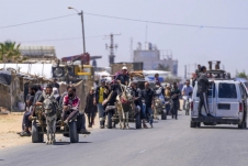 Giao tranh ác liệt ở Rafah, viện trợ bị cắt và 110.000 dân thường phải chạy trốn