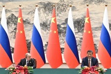 Chủ tịch Tập Cận Bình và Tổng thống Vladimir Putin ký tuyên bố tăng cường mối quan hệ Trung-Nga