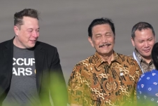 Tỷ phú Elon Musk đến Indonesia chuẩn bị cho lễ ​​ra mắt dịch vụ Starlink