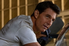 Top Gun: Maverick của Tom Cruise đạt doanh thu 1 tỷ euro