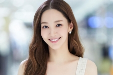 Gương mặt như ‘giả tạo’ của cô nàng xinh đẹp Park Min Young