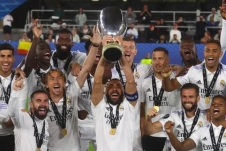 Giúp Real Madrid giành Siêu cúp châu Âu, Benzema đi vào lịch sử