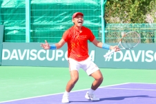 Lý Hoàng Nam giúp đội tuyển Việt Nam thắng ở Davis Cup