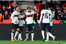 Bồ Đào Nha ‘nhấn chìm’ CH Czech 4-0 tại vòng bảng UEFA Nations League