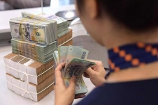 Đến cuối năm, đồng tiền Việt Nam sẽ tiếp tục mất giá?