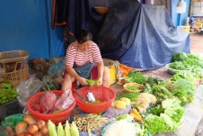 Giá rau củ tại thị trường các tỉnh Nghệ An, Hà Tĩnh tăng mạnh sau bão
