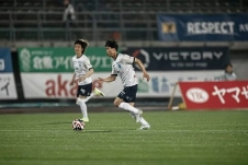 Công Phượng lần đầu tiên được đá chính tại Yokohama FC