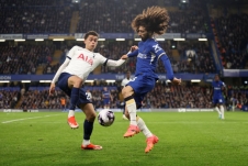Chelsea dập tắt hi vọng vào top 4 của Tottenham