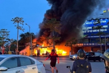 Hải Phòng: Quán dê tươi bị cháy rụi sau tiếng nổ lớn