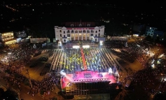 Độc đáo màn múa bát của 1.000 diễn viên tại 'Tuần Văn hóa - Du lịch' tỉnh Bắc Kạn 2024