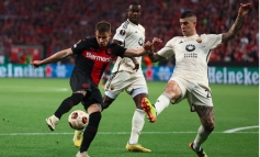 Bayer Leverkusen bất bại khó tin, giành vé vào chung kết Europa League