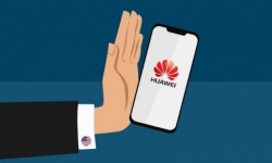 Lệnh cấm từ Mỹ khiến Huawei thiệt hại khoảng 10 tỷ USD