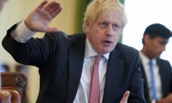 Thủ tướng Boris Johnson tuyên bố Anh đã vượt qua đỉnh dịch